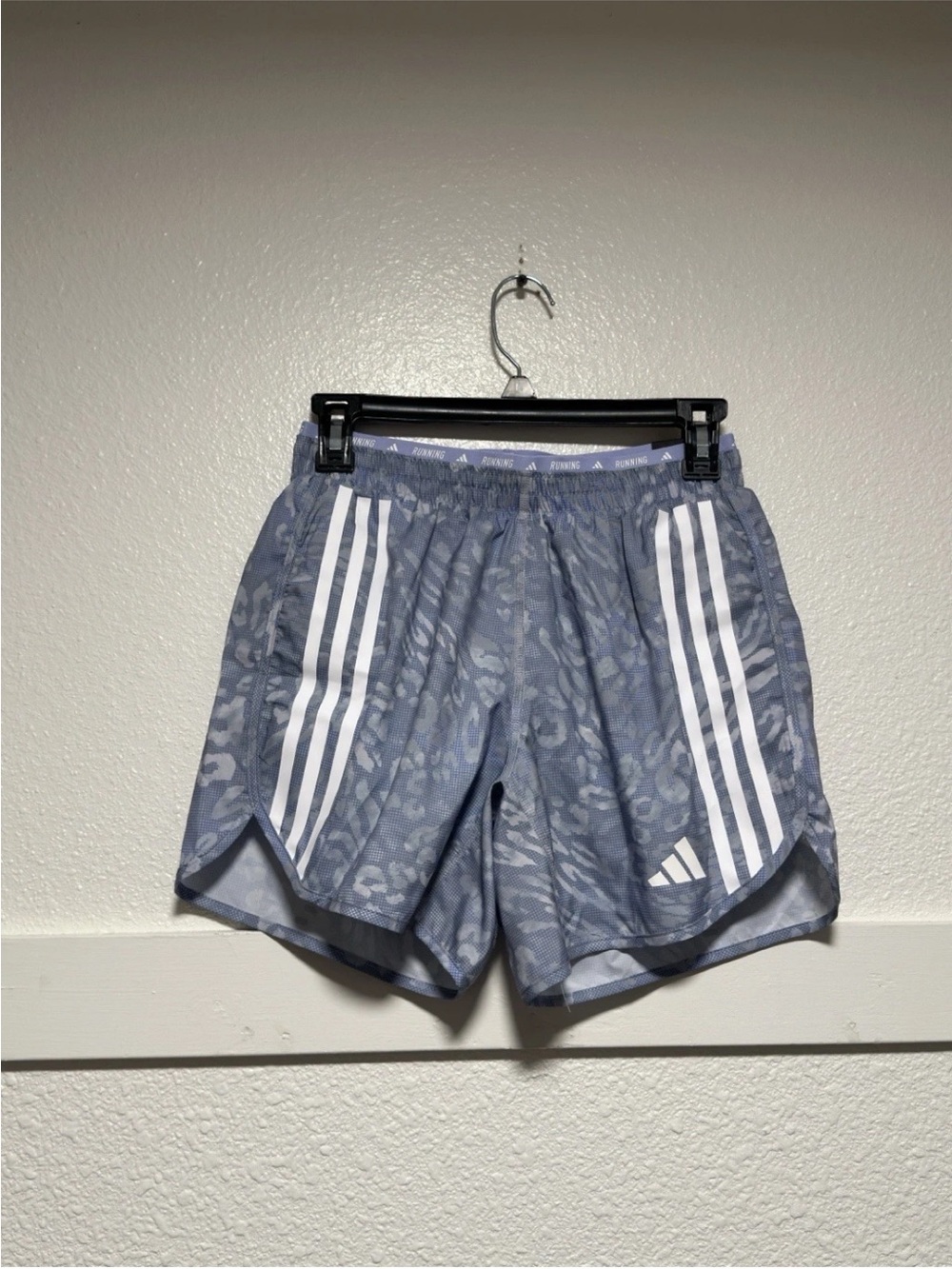 adidas Own the Run 3-Stripes Shorts Men’s Sz S Running Sportswear New JD7769